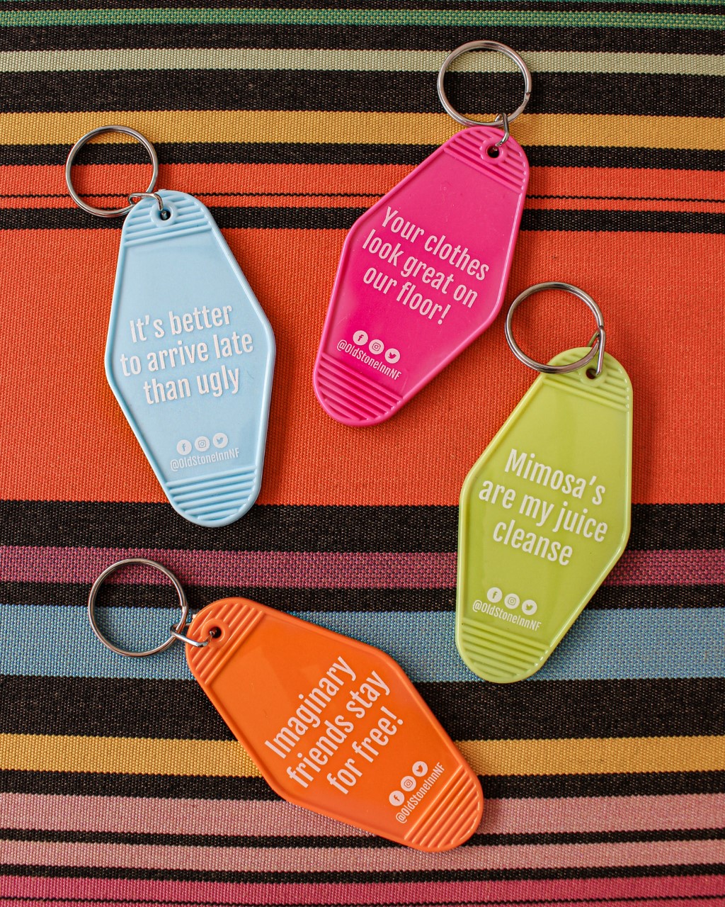 1pc Retro Motel Hotel Keychain Funny Acrylic Key Tag Key Chain Ring Jewelry  Gift For Women Men Friends | SHEIN USA